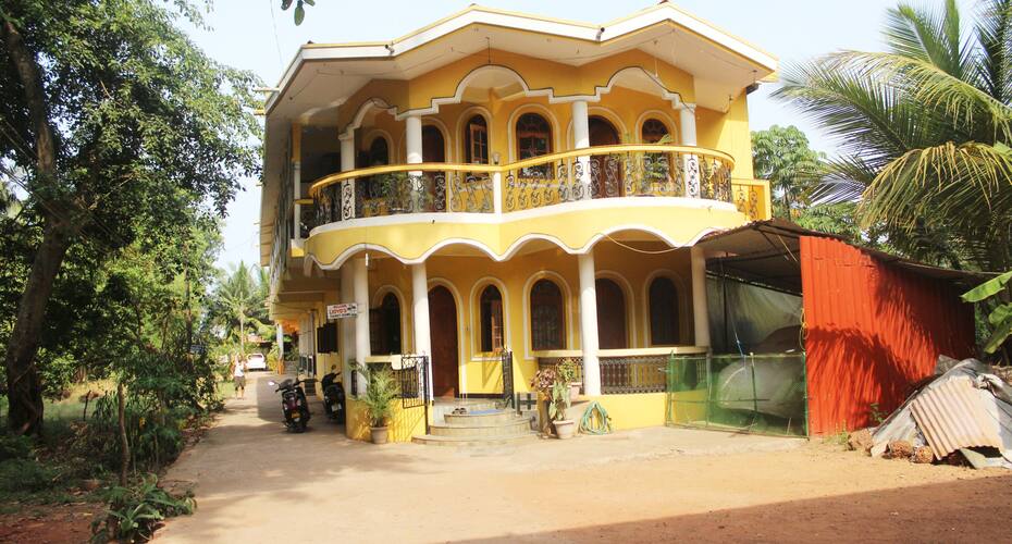 Lloyds Tourist Rooms, Goa 2